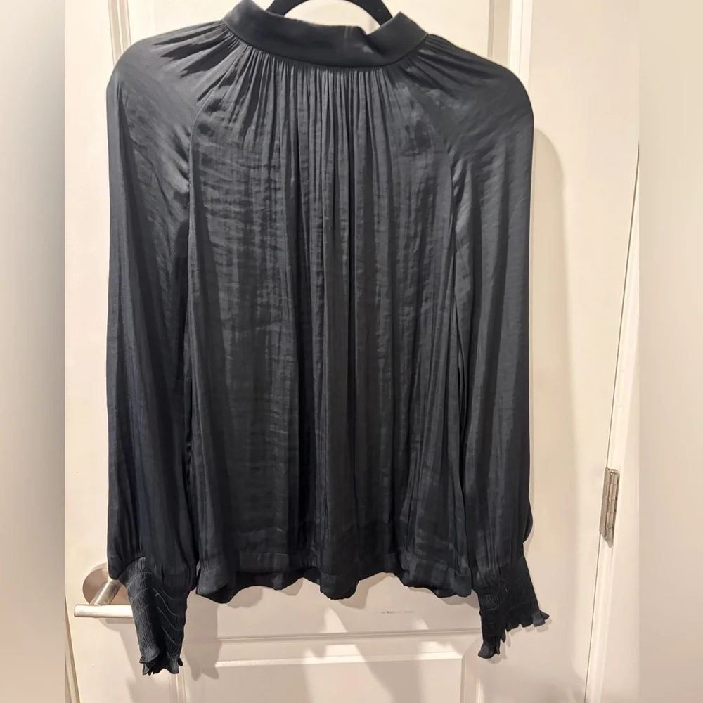 GAP Black Satin Mockneck Blouse | Size Medium |